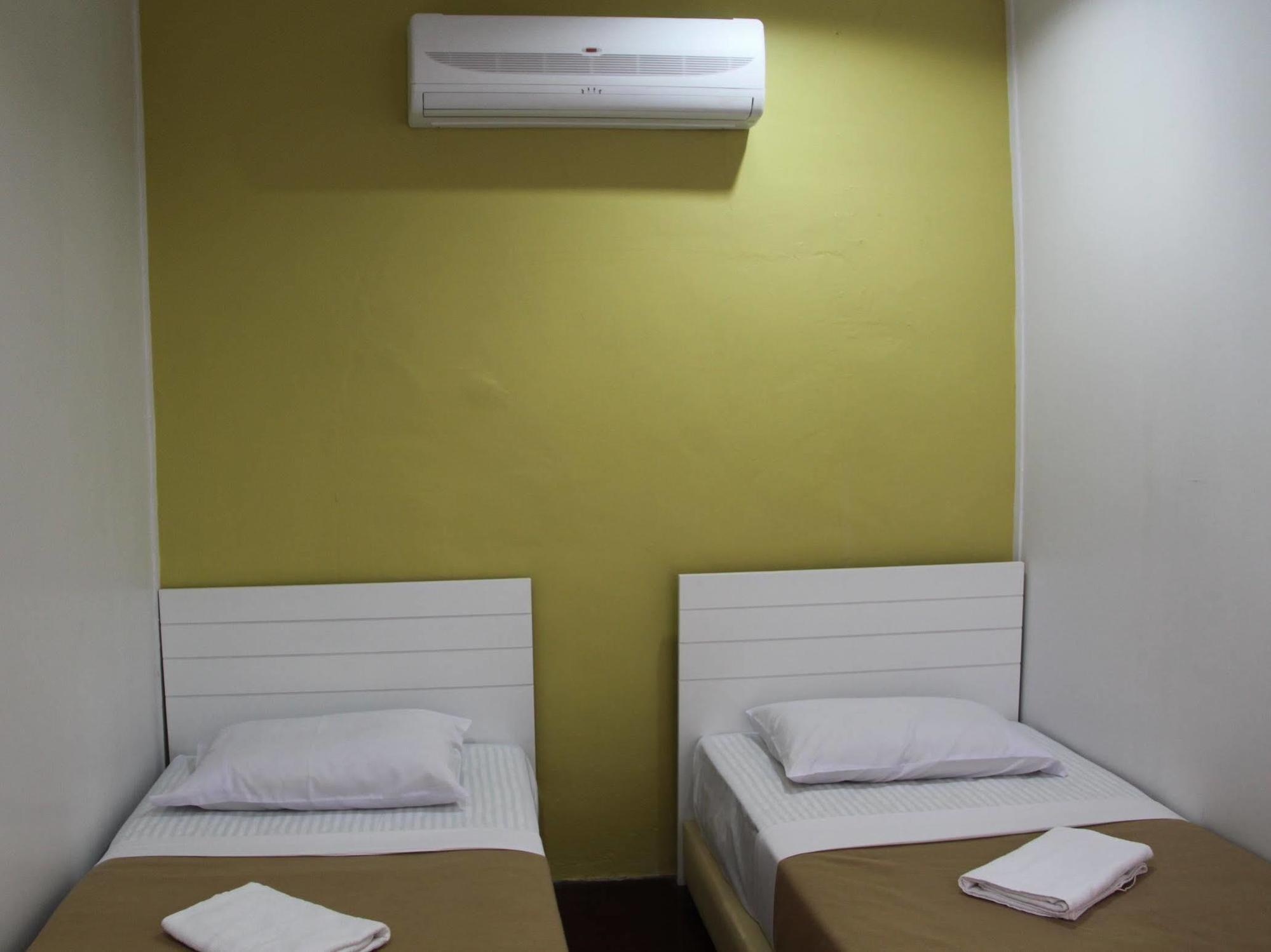 Voyage Cottage Lodge Malacca Екстер'єр фото
