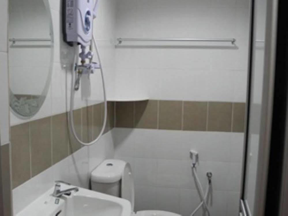 Voyage Cottage Lodge Malacca Екстер'єр фото