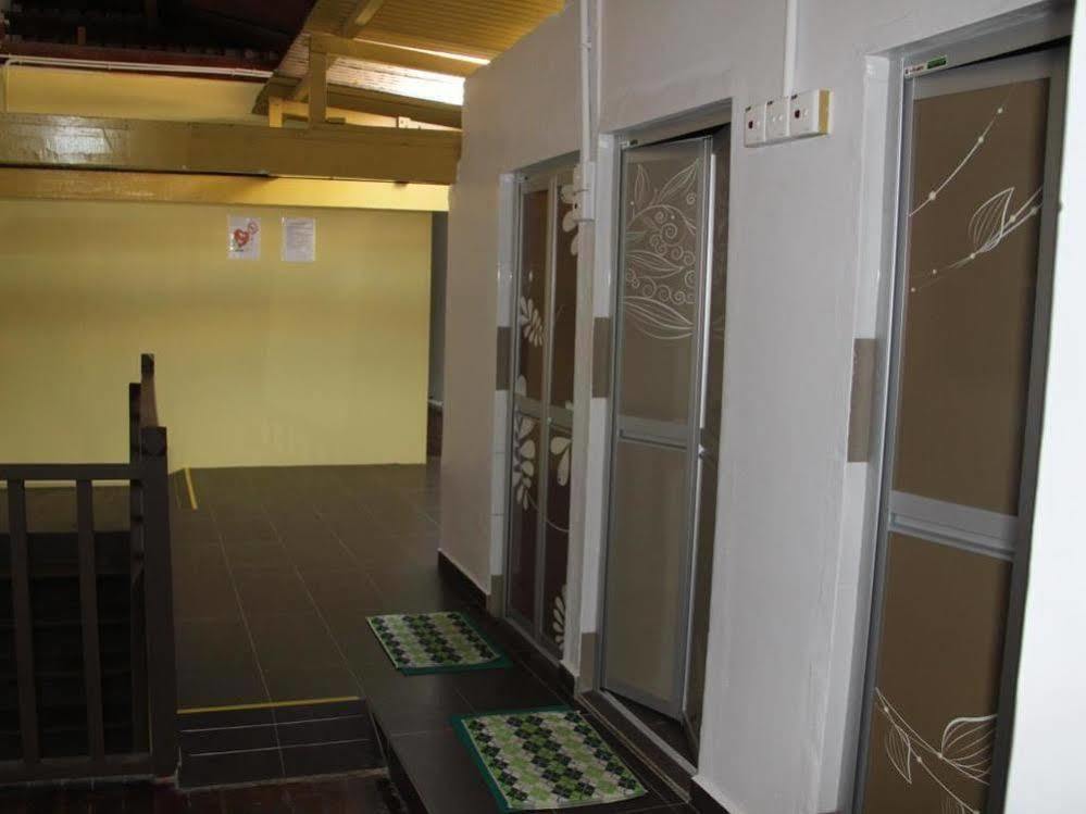 Voyage Cottage Lodge Malacca Екстер'єр фото