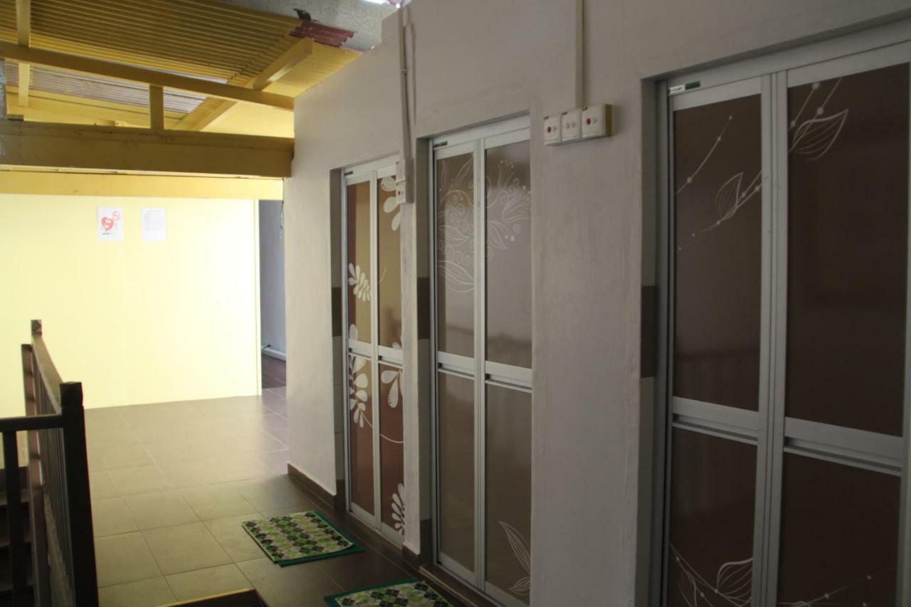 Voyage Cottage Lodge Malacca Екстер'єр фото